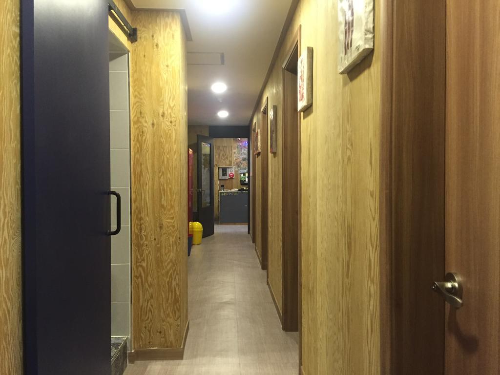 A Pousada Backpackers Inside Seul Exterior foto