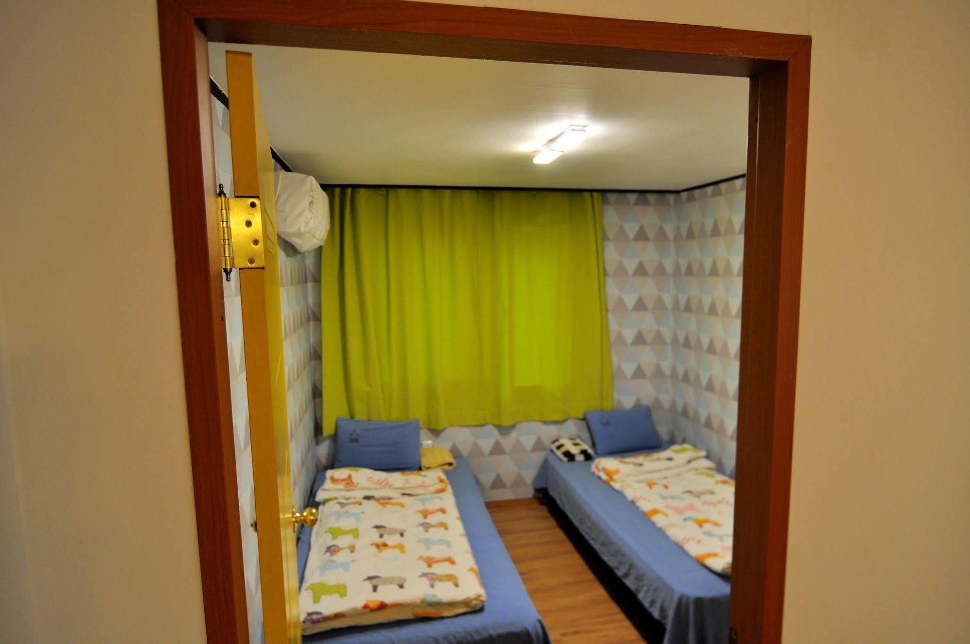 A Pousada Backpackers Inside Seul Exterior foto