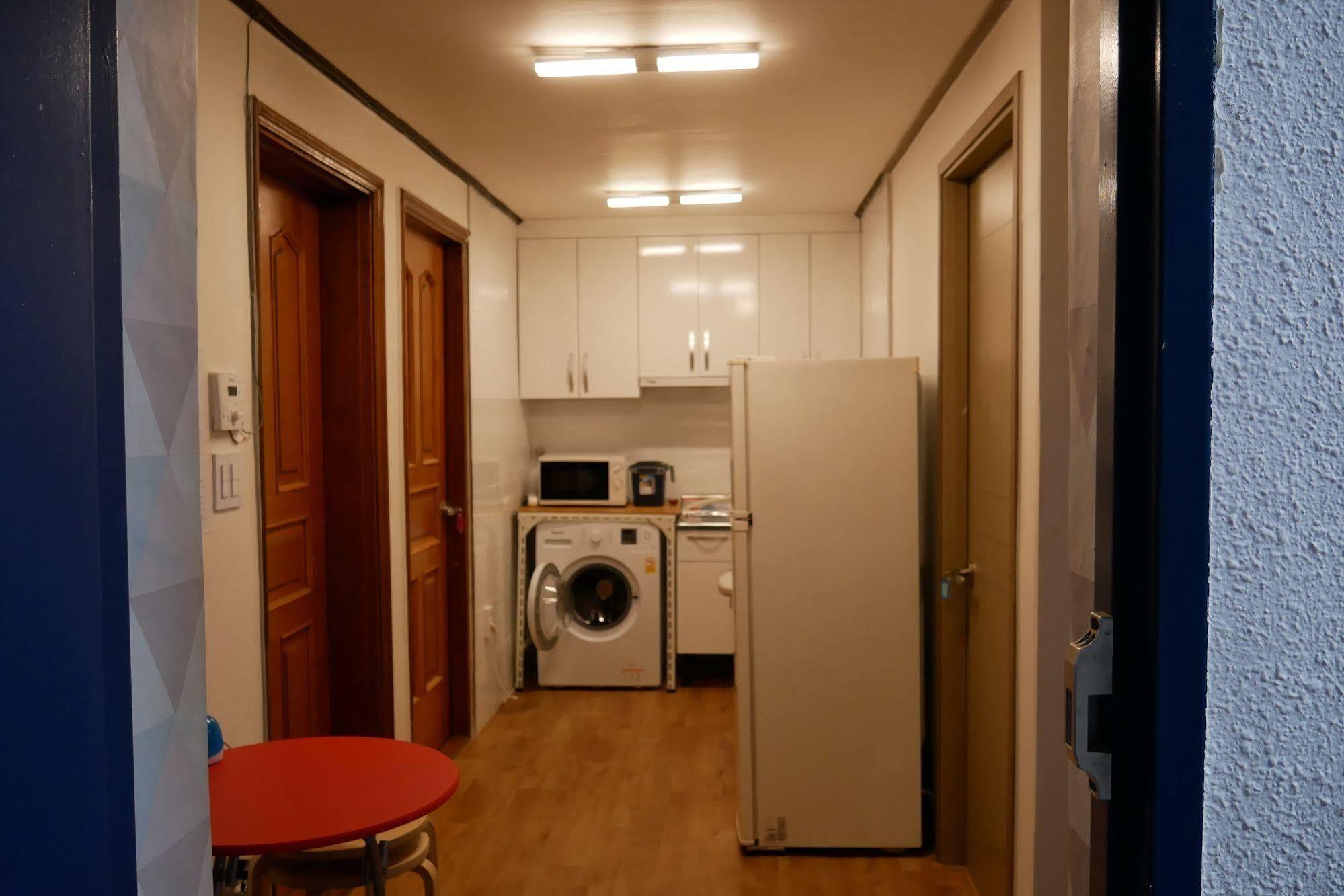 A Pousada Backpackers Inside Seul Exterior foto